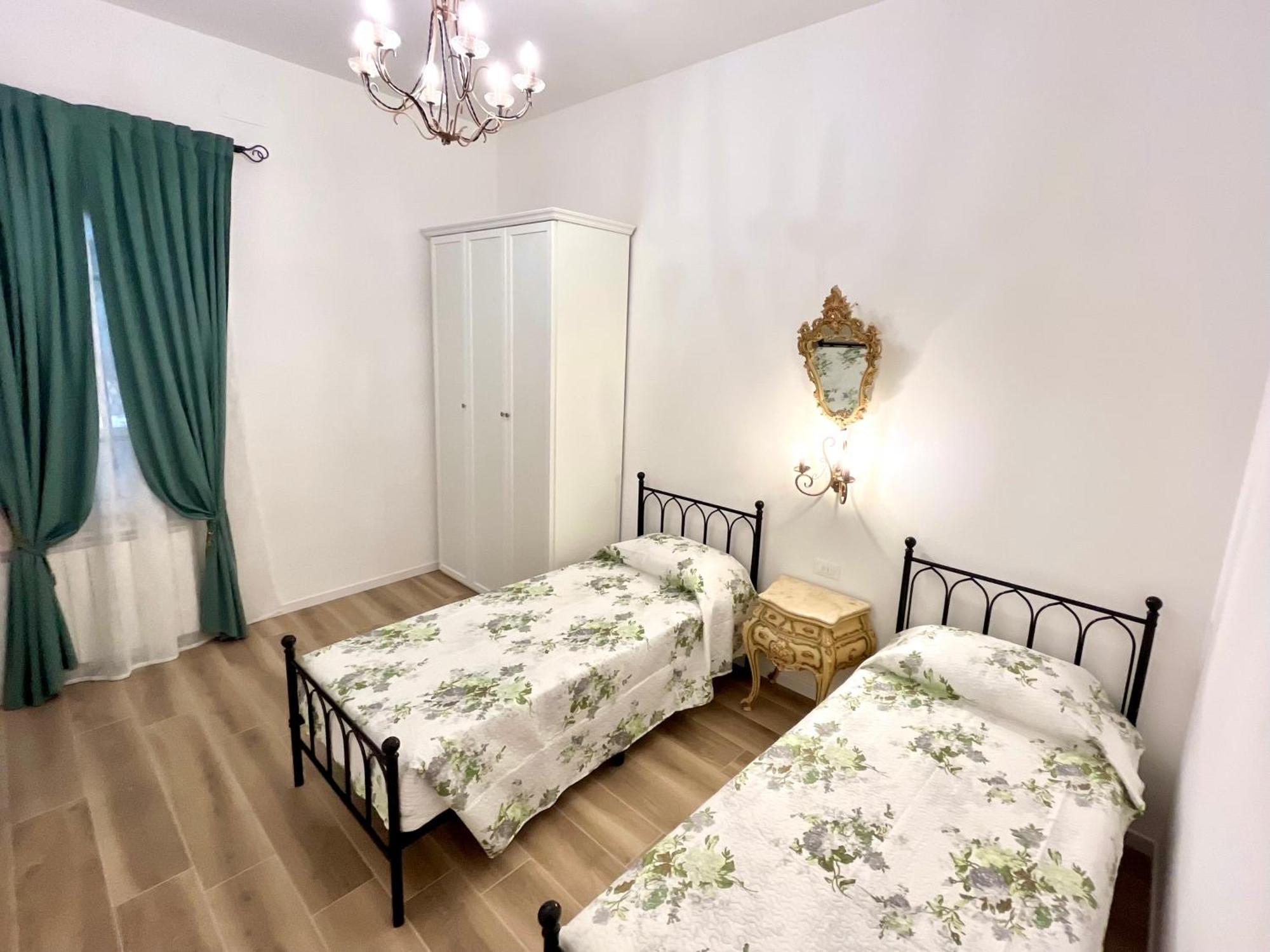 Airoldi Palace Apartment キオッジャ エクステリア 写真